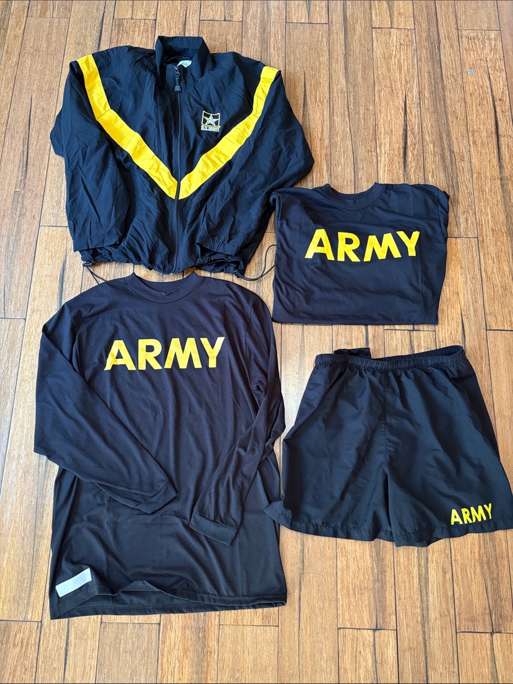 US ARMY PT APFU Jacket Medium/Regular W/ Shorts Long Sleeve Short Sleeve Shorts